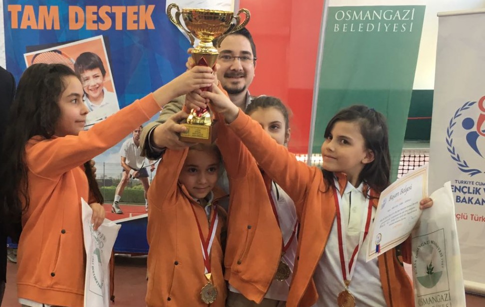 2017 OKULSPORLARI MİNİK KIZLAR BURSA ŞAMPİYONU DOĞA OKULLARI